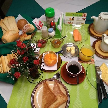 Hotel Boggiani อะซุนซิออง ภายนอก รูปภาพ